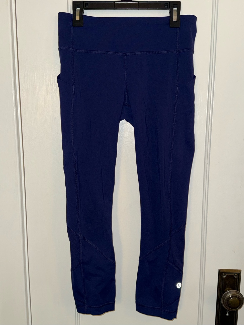 Lululemon Pace Rival Crop in dark blue - size 4